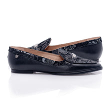 Cargar imagen en el visor de la galería, 206-014  Black Garden Mocasin
