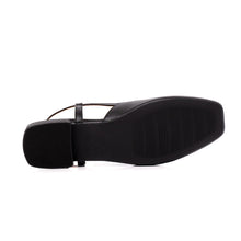 Cargar imagen en el visor de la galería, 608-003 BLACK CHERRY FLAT
