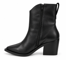 Load image into Gallery viewer, 8830 Black Garden Botin
